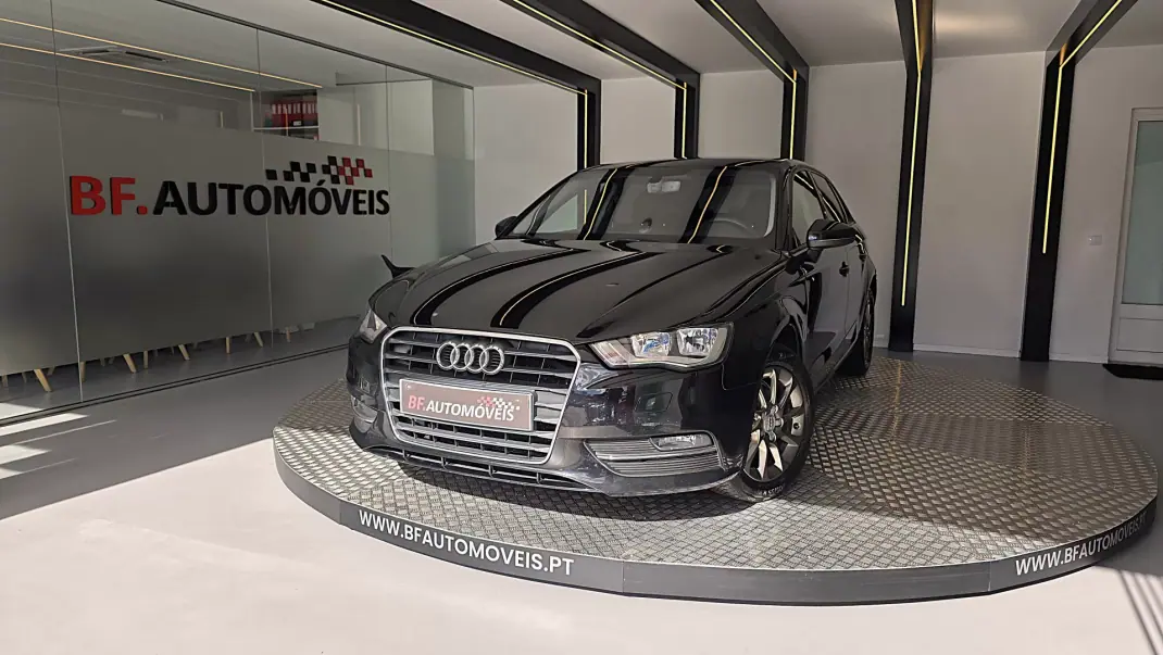 Audi A3 Sportback 2016 - 11900 EUR, 253264 km - AUTO.MOTO.pt - 253264km - foto 1 de 55