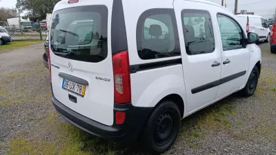Mercedes-Benz Citan 2018 - 9500 EUR, 399443 km - AUTO.MOTO.pt - 399443km - foto 4 de 18