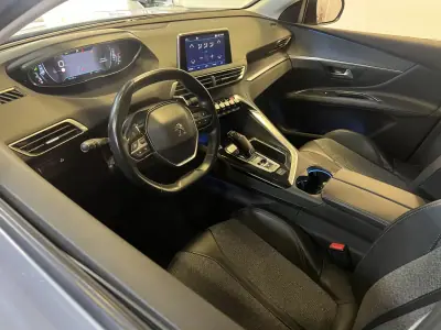 Peugeot 3008 2018 - 14990 EUR, 103000 km - 103000km - foto 5 de 35