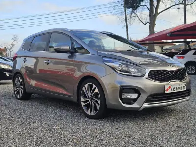 Kia Carens 2018 - 17500 EUR, 138200 km - AUTO.MOTO.pt - 138200km - foto 2 de 63