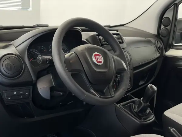 Fiat FIORINO 1.3 M-JET C/AC 2020 - 11900 EUR, 133060 km - AUTO.MOTO.pt - 133060km - foto 2 de 12
