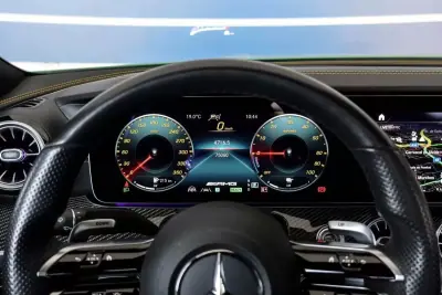 Mercedes-Benz AMG GT 2022 - 155000 EUR, 85300 km - AUTO.MOTO.pt - 85300km - foto 8 de 28