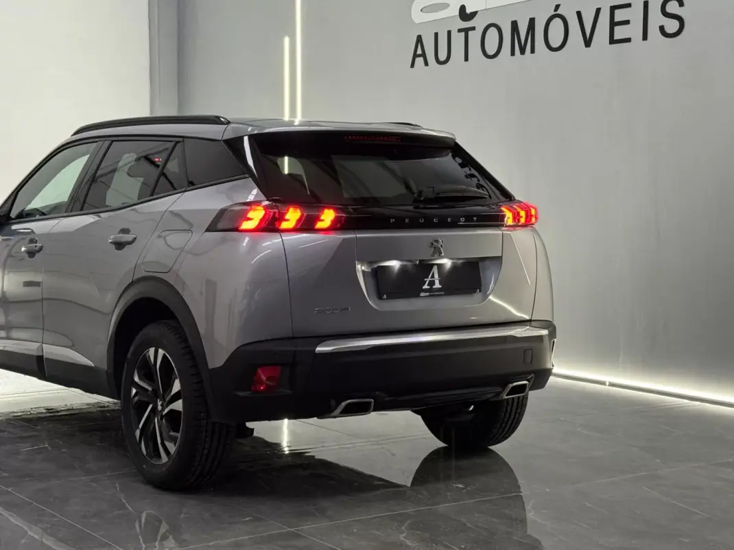 Peugeot 2008 2023 - 18990 EUR, 103000 km - AUTO.MOTO.pt - 103000km - foto 3 de 4