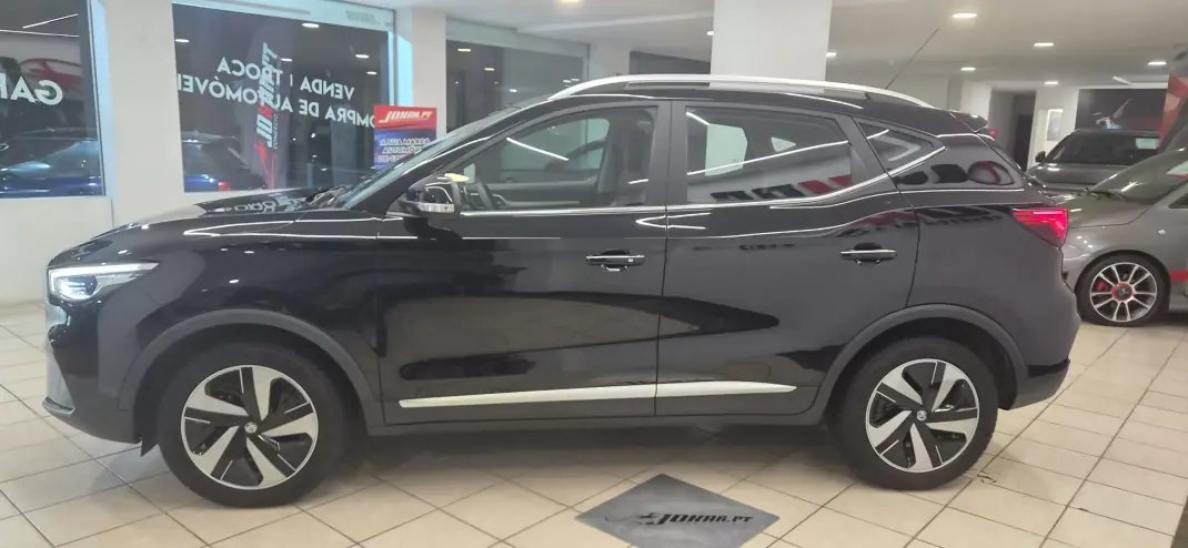 MG ZS 2024 - 26990 EUR, 6389 km - 6389km - foto 8 de 55