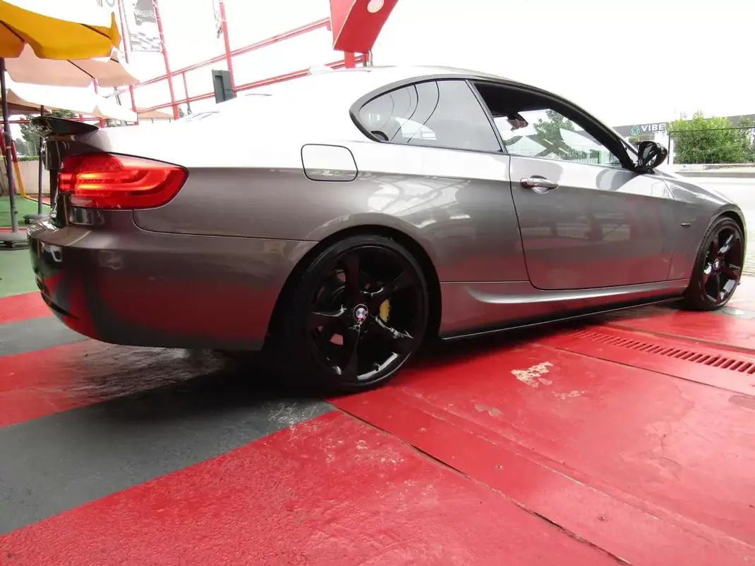 BMW 320 2011 - 16499 EUR, 241020 km - 241020km - foto 32 de 34