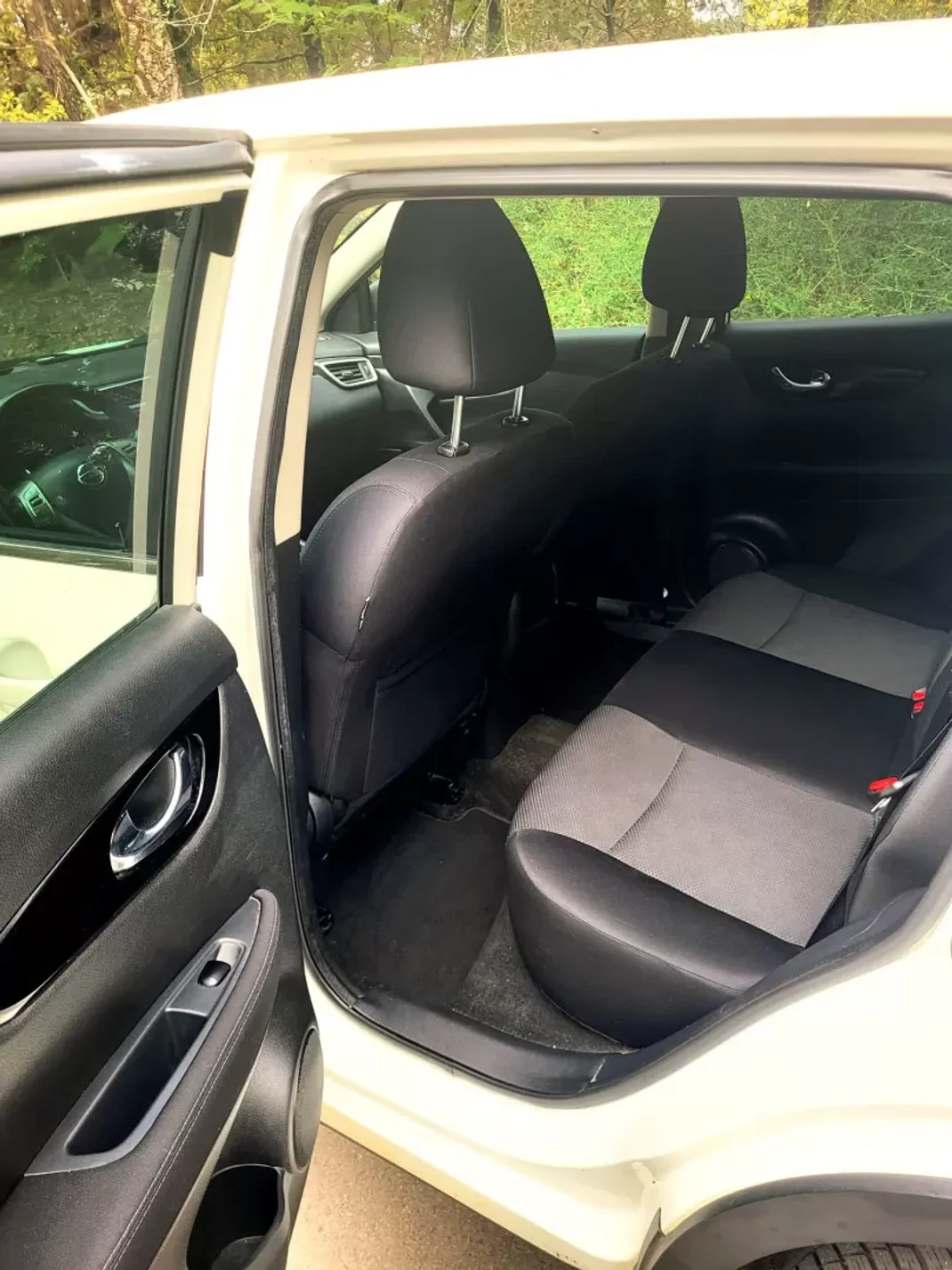 Nissan Qashqai 2016 - 15990 EUR, 153000 km - AUTO.MOTO.pt - 153000km - foto 23 de 24