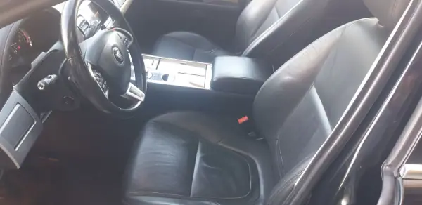Jaguar XF Sportbrake 2015 - 19990 EUR, 179000 km - AUTO.MOTO.pt - 179000km - foto 10 de 29