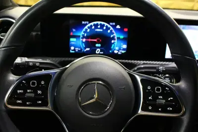 Mercedes-Benz CLA 250 2022 - 27900 EUR, 99000 km - AUTO.MOTO.pt - 99000km - foto 15 de 33