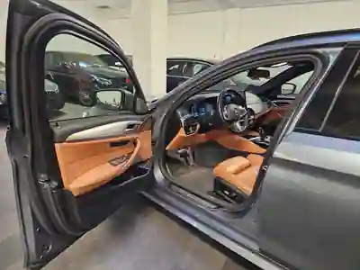 BMW 530e 2021 — foto 5 de 10