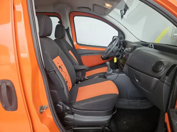 Citroën Nemo 2012 - 8250 EUR, 169000 km - 169000km - foto 6 de 9