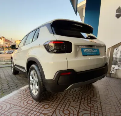 Jeep Avenger 2025 - 21950 EUR, 4000 km - AUTO.MOTO.pt - 4000km - foto 8 de 30