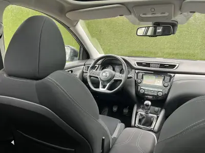Nissan Qashqai 2017 - 18500 EUR, 128000 km - AUTO.MOTO.pt - 128000km - foto 3 de 27