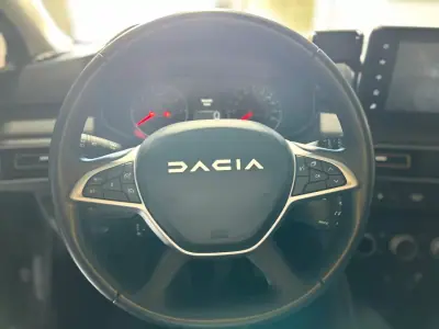 Dacia Jogger 2024 - 16750 EUR, 61518 km - 61518km - foto 24 de 45