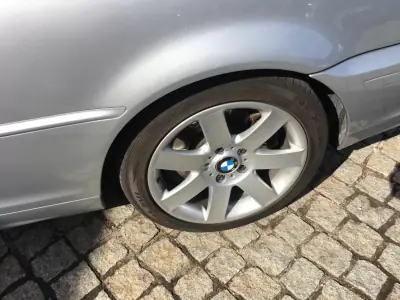BMW 330 2002 - 12450 EUR, 228971 km - AUTO.MOTO.pt - 228971km - foto 6 de 7