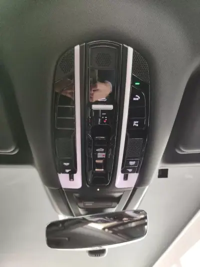 Porsche Cayenne 2020 - 74500 EUR, 67300 km - AUTO.MOTO.pt - 67300km - foto 40 de 40