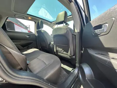 Nissan Qashqai 2011 - 7500 EUR, 218470 km - AUTO.MOTO.pt - 218470km - foto 19 de 20