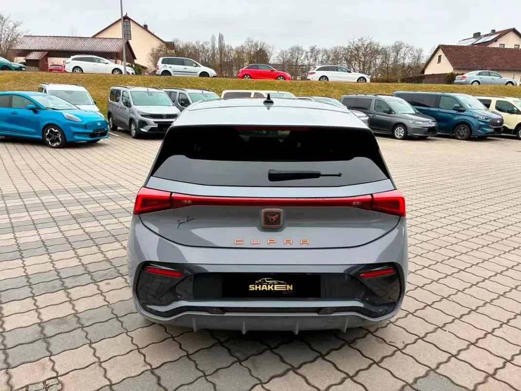 Cupra Born 2022 - 20790 EUR, 86236 km - AUTO.MOTO.pt - 86236km - foto 5 de 14