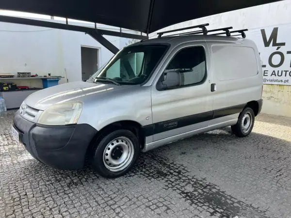 Citroën Berlingo 2003 - 2500 EUR, 375000 km - AUTO.MOTO.pt - 375000km - foto 2 de 13