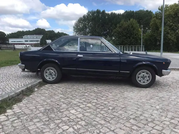 Fiat 124 Coupe 1986 - 15000 EUR, 29000 km - AUTO.MOTO.pt - 29000km - foto 5 de 7