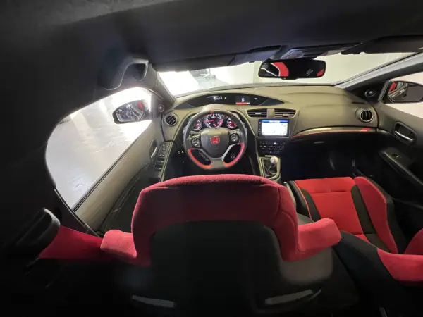 Honda Civic 2016 - 30990 EUR, 140000 km - AUTO.MOTO.pt - 140000km - foto 8 de 60