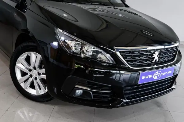 Peugeot 308 SW 2021 - 17750 EUR, 70820 km - AUTO.MOTO.pt - 70820km - foto 21 de 26