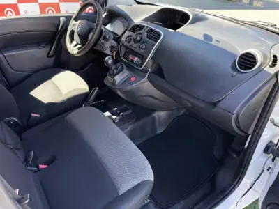 Renault Kangoo 1.5 DCi Business 2020 - 13490 EUR, 142280 km - AUTO.MOTO.pt - 142280km - foto 10 de 17