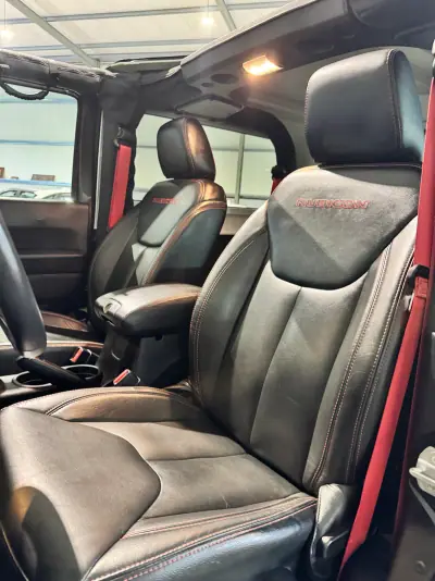Jeep Wrangler 2019 - 65000 EUR, 19000 km - 19000km - foto 36 de 60