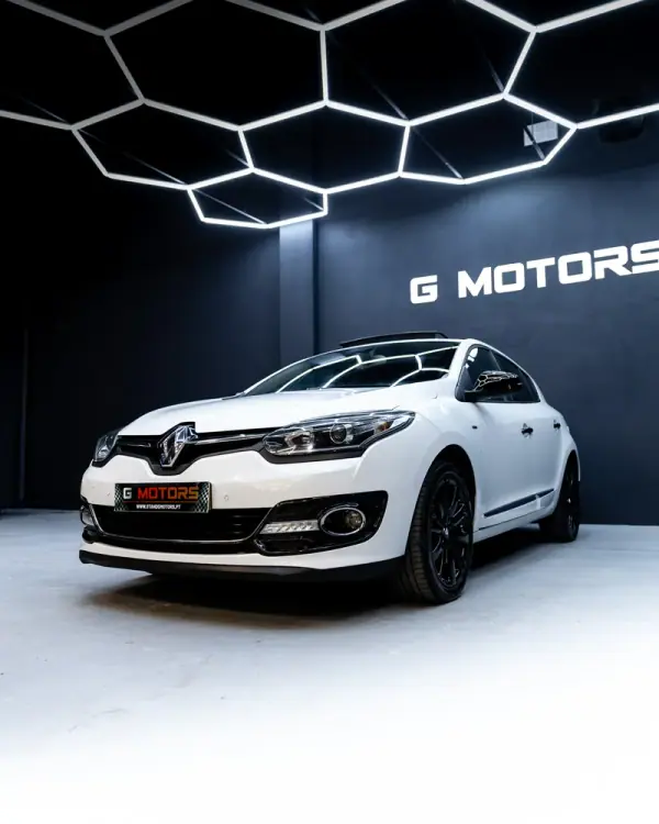 Renault Mégane 2014 - 9500 EUR, 220000 km - AUTO.MOTO.pt - 220000km - foto 4 de 28