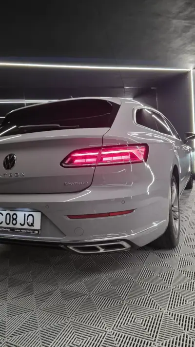 Volkswagen Arteon Shooting Brake 2023 - 30750 EUR, 134000 km - AUTO.MOTO.pt - 134000km - foto 14 de 27