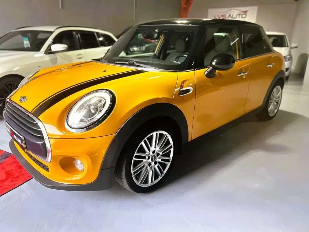 MINI 5 Portas 2016 - 13000 EUR, 203000 km - AUTO.MOTO.pt - 203000km - foto 1 de 27