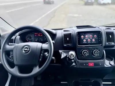 Opel 2023 - 28450 EUR, 75000 km - AUTO.MOTO.pt - 75000km - foto 10 de 20