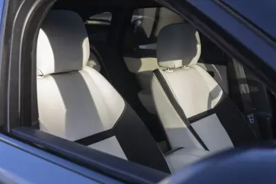 Land Rover Range Rover Velar 2017 - 39900 EUR, 175180 km - AUTO.MOTO.pt - 175180km - foto 24 de 36