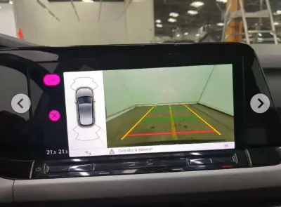 Volkswagen Golf 2022 - 27750 EUR, 130144 km - AUTO.MOTO.pt - 130144km - foto 10 de 10