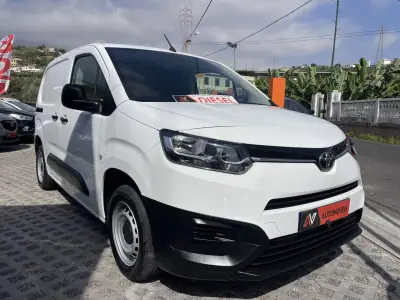 Toyota Proace City Verso 2021 - 16950 EUR, 84847 km - 84847km - foto 1 de 14