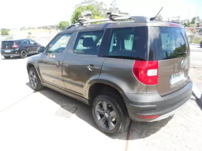 Skoda Yeti 2011 - 8900 EUR, 190307 km - AUTO.MOTO.pt - 190307km - foto 6 de 11