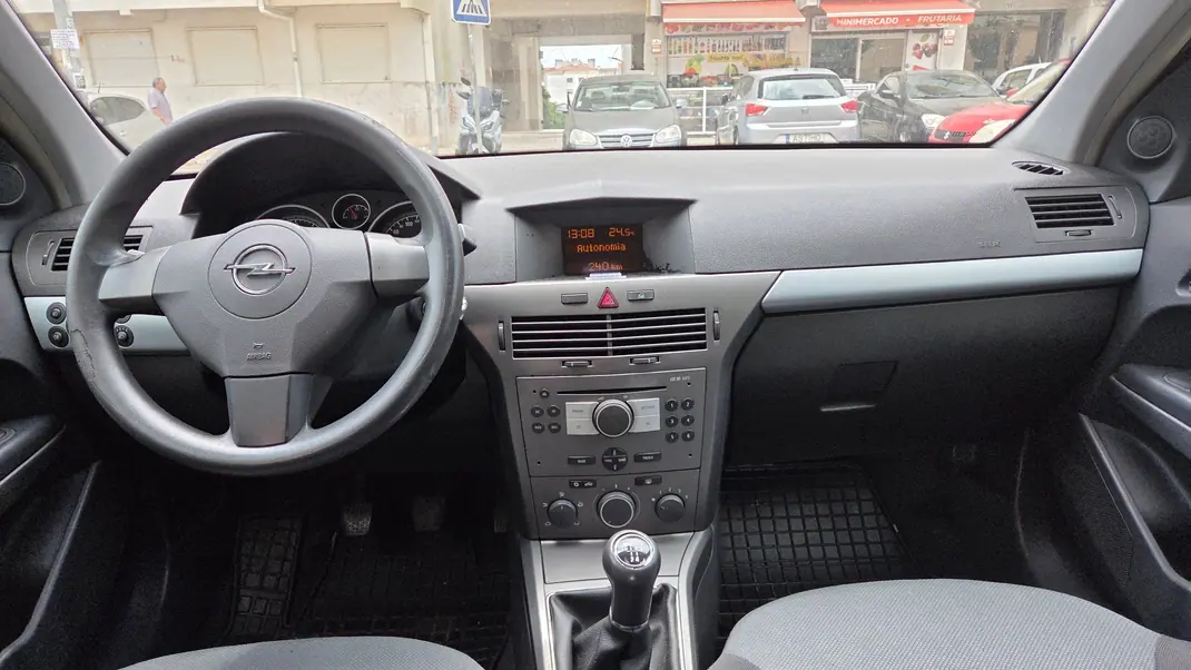 Opel Astra Caravan 2005 - 2500 EUR, 249000 km - 249000km - foto 7 de 12