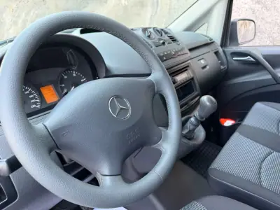 Mercedes-Benz Vito 2011 - 19500 EUR, 147000 km - AUTO.MOTO.pt - 147000km - foto 11 de 13