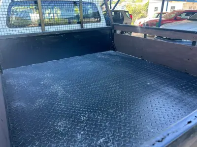 Toyota Hilux 2015 - 24600 EUR, 384000 km - foto 5 de 10