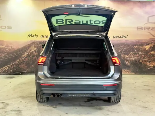 Volkswagen Tiguan 2020 - 29900 EUR, 176496 km - 176496km - foto 7 de 31