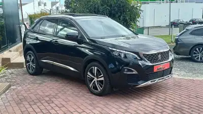 Peugeot 3008 2018 - 20990 EUR, 105000 km - AUTO.MOTO.pt - 105000km - foto 7 de 47