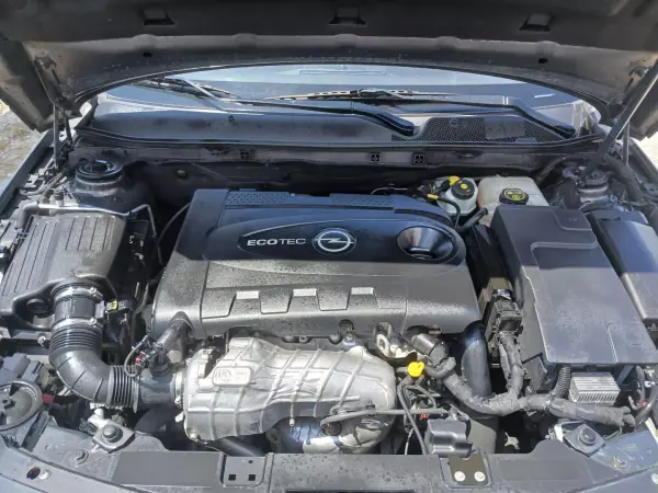 Opel Insignia Sports Tourer 2014 - 8650 EUR, 148341 km - AUTO.MOTO.pt - 148341km - foto 24 de 25