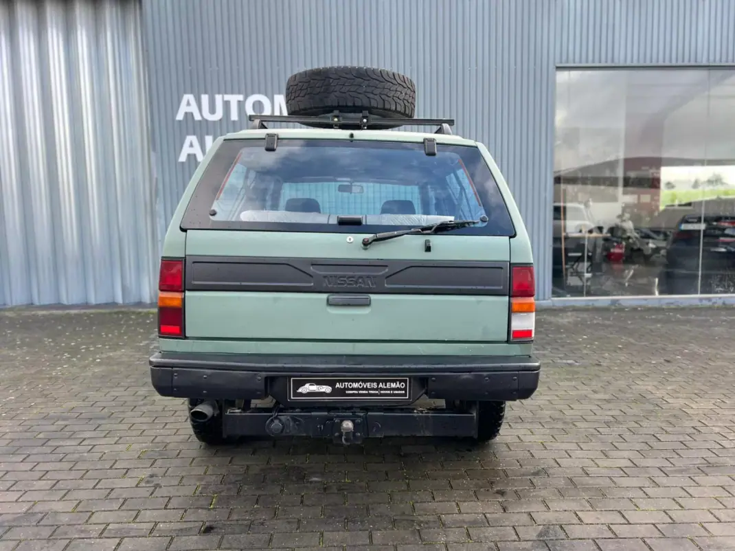 Nissan Terrano 1990 - 7500 EUR, 356940 km - AUTO.MOTO.pt - 356940km - foto 6 de 15