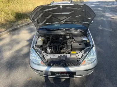 Ford Focus 2004 - 2750 EUR, 155000 km - AUTO.MOTO.pt - 155000km - foto 16 de 24