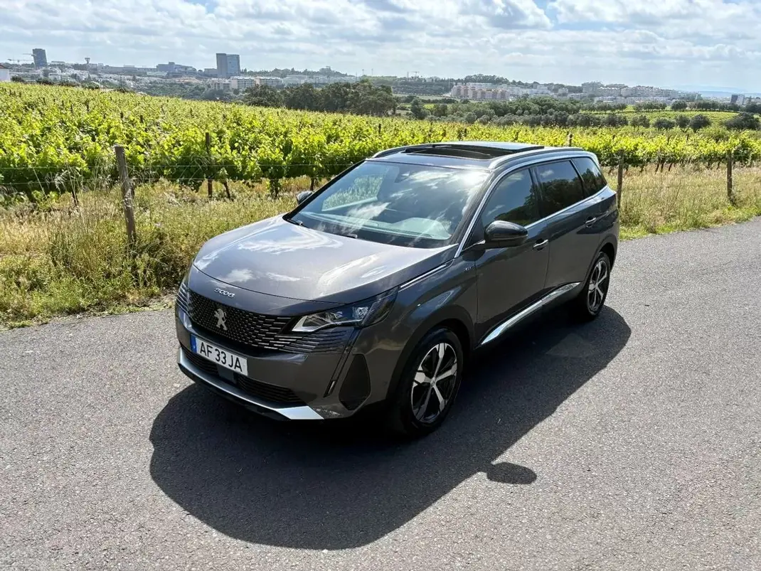 Peugeot 5008 2021 - 31000 EUR, 100252 km - AUTO.MOTO.pt - 100252km - foto 1 de 34