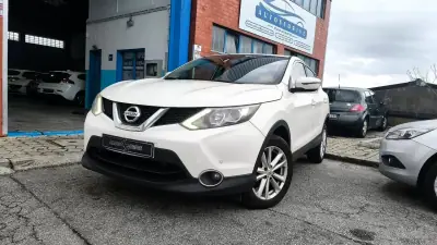 Nissan Qashqai 2015 - 11500 EUR, 190000 km - AUTO.MOTO.pt - 190000km - foto 7 de 21