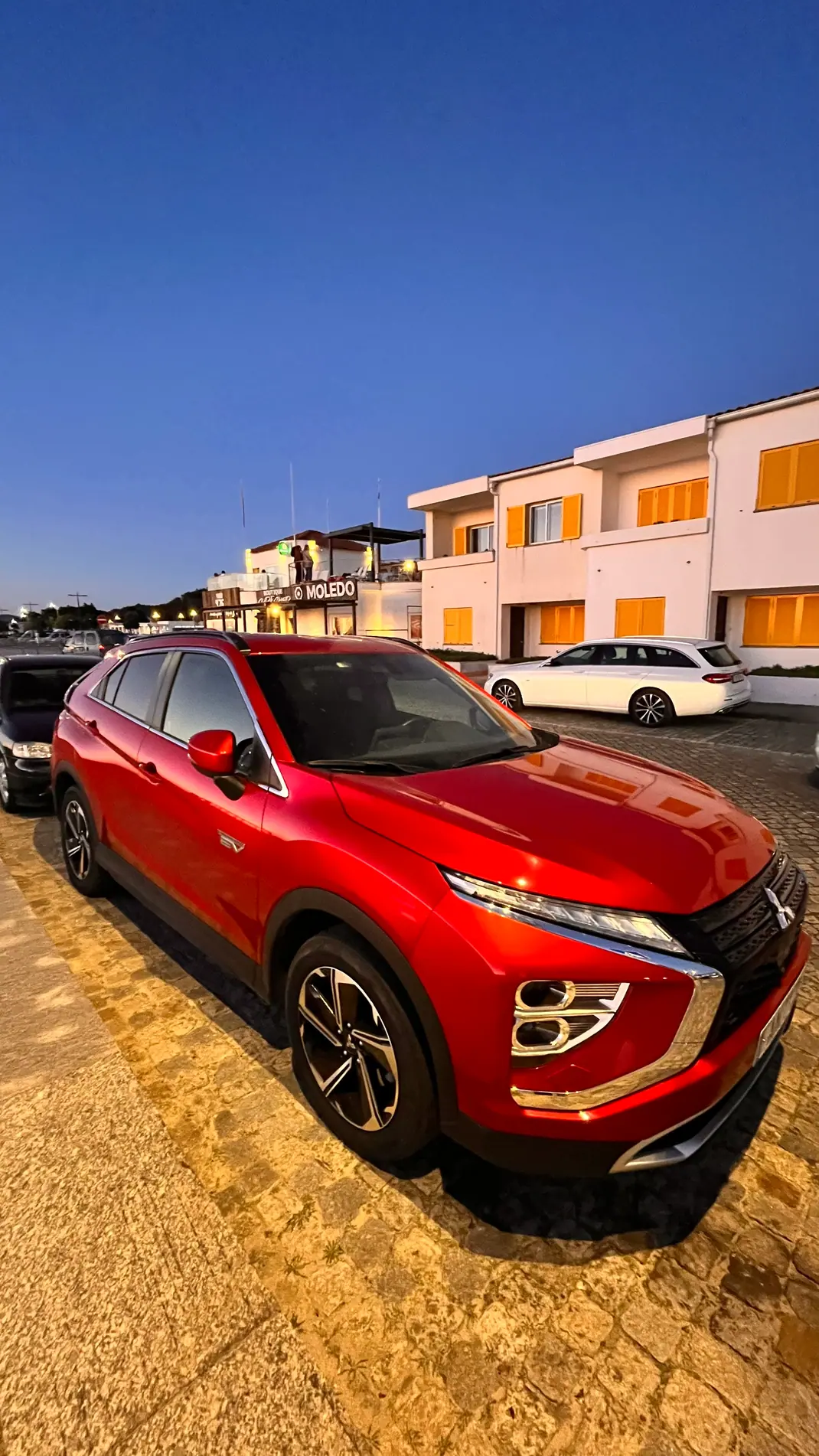 Mitsubishi Eclipse Cross 2022 - 23000 EUR, 64500 km - AUTO.MOTO.pt - 64500km - foto 3 de 7