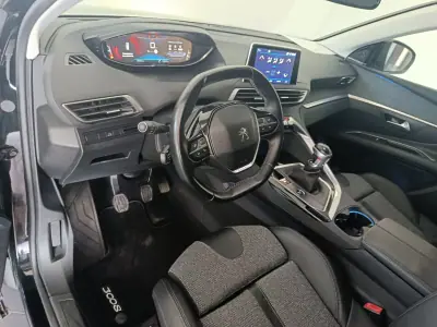 Peugeot 3008 2018 - 20300 EUR, 139000 km - 139000km - foto 20 de 31