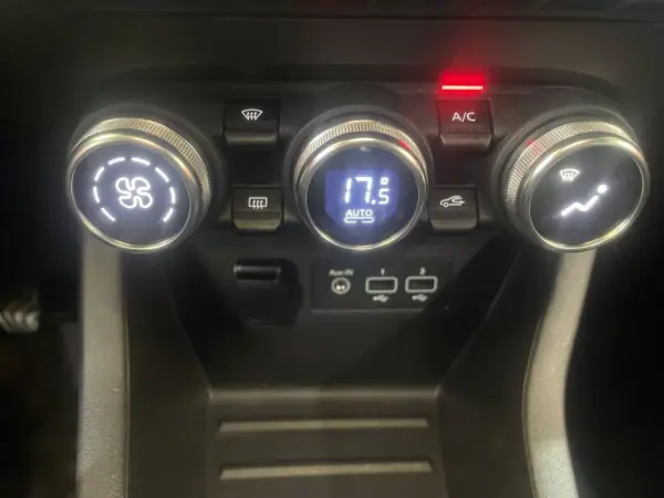 Renault Clio 2022 - 17899 EUR, 38000 km - AUTO.MOTO.pt - 38000km - foto 41 de 54