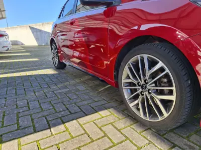Kia Rio 2021 - 15500 EUR, 70500 km - AUTO.MOTO.pt - 70500km - foto 37 de 38