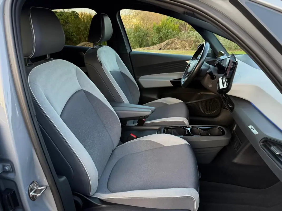 Volkswagen ID.3 2020 - 19500 EUR, 85000 km - AUTO.MOTO.pt - 85000km - foto 9 de 17